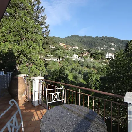 Wonderful Front Near Bellagio Apartmán *