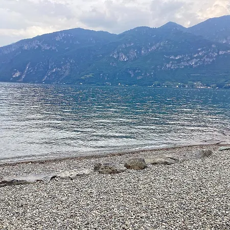 Wonderful Front Near Bellagio Appartement